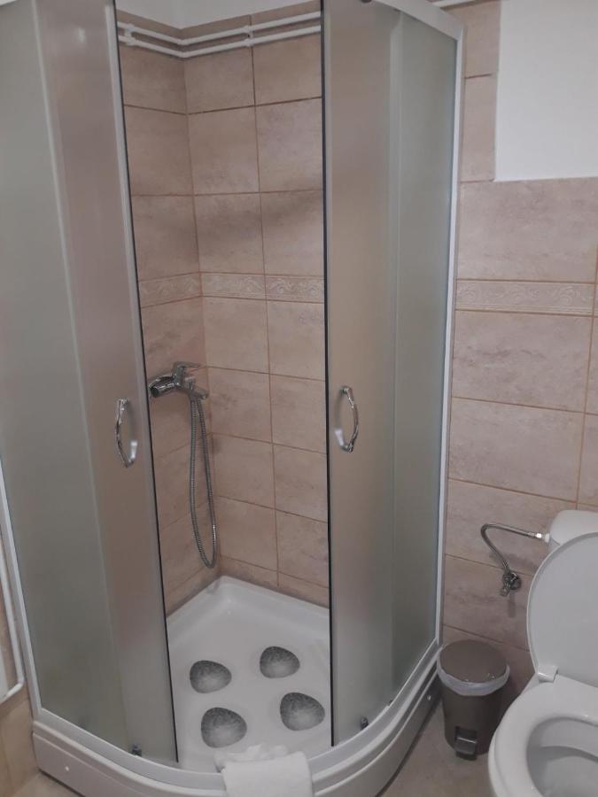 Rita Apartman&Studio Zrenjanin Bagian luar foto